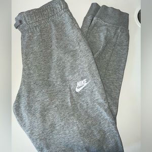 Women’s grey Nike jogger sweats
